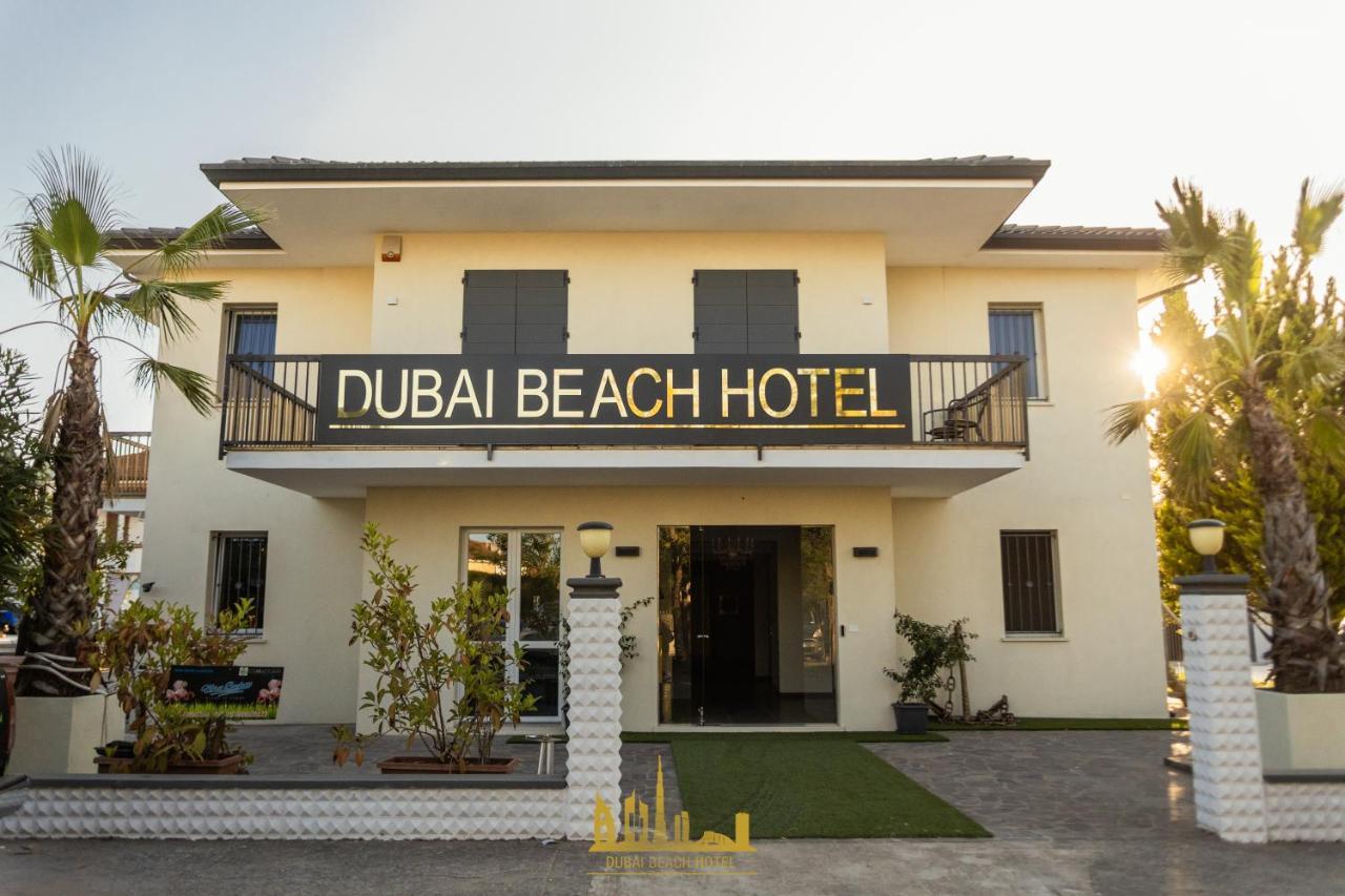 Dubaibeachotel Llido Degli Estensi Extérieur photo